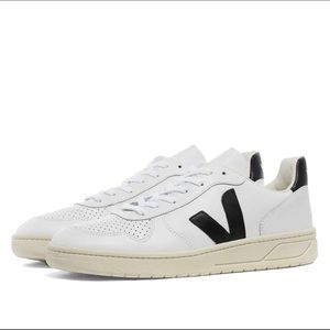 Veja V-10 Sneaker Men’s Size 11 Brand New in Box